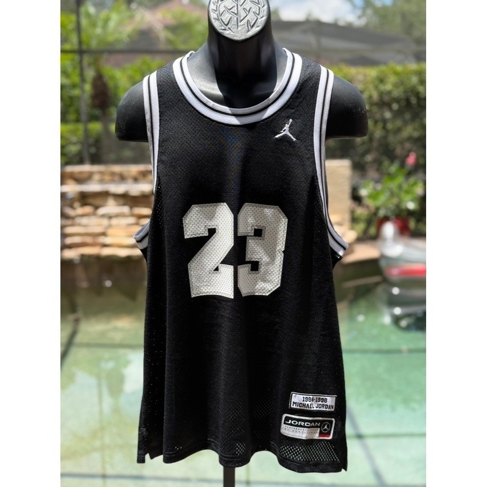 Jordan Brand Michael Jordan 23 Career Achievements Jersey Black White Size M